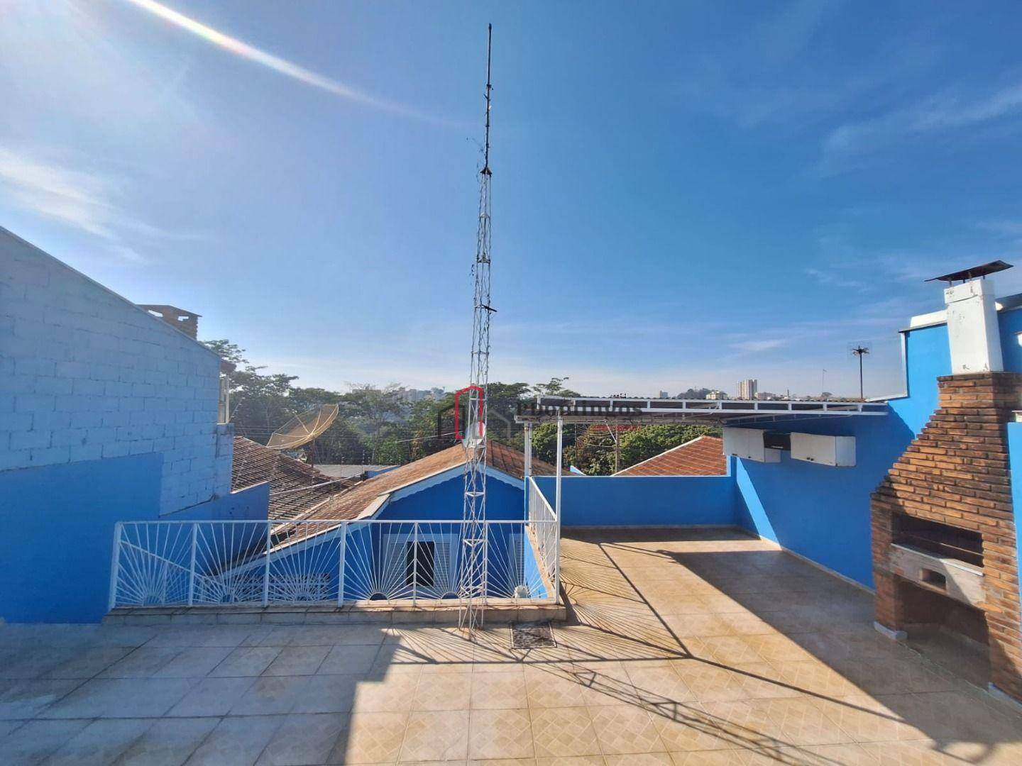 Sobrado à venda com 3 quartos, 189m² - Foto 2