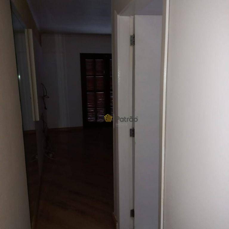 Casa à venda com 3 quartos, 270m² - Foto 7