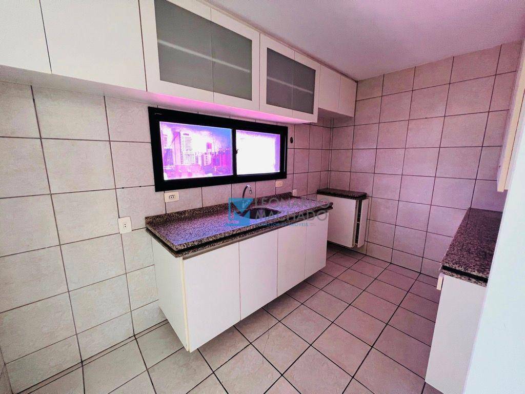 Apartamento à venda com 3 quartos, 110m² - Foto 9