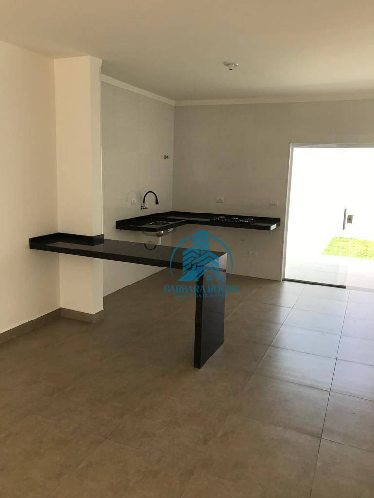 Casa à venda com 3 quartos, 105m² - Foto 9