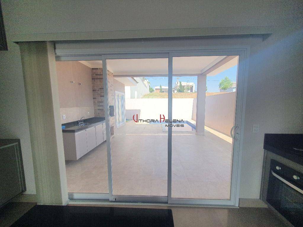 Casa de Condomínio para alugar com 3 quartos, 219m² - Foto 38