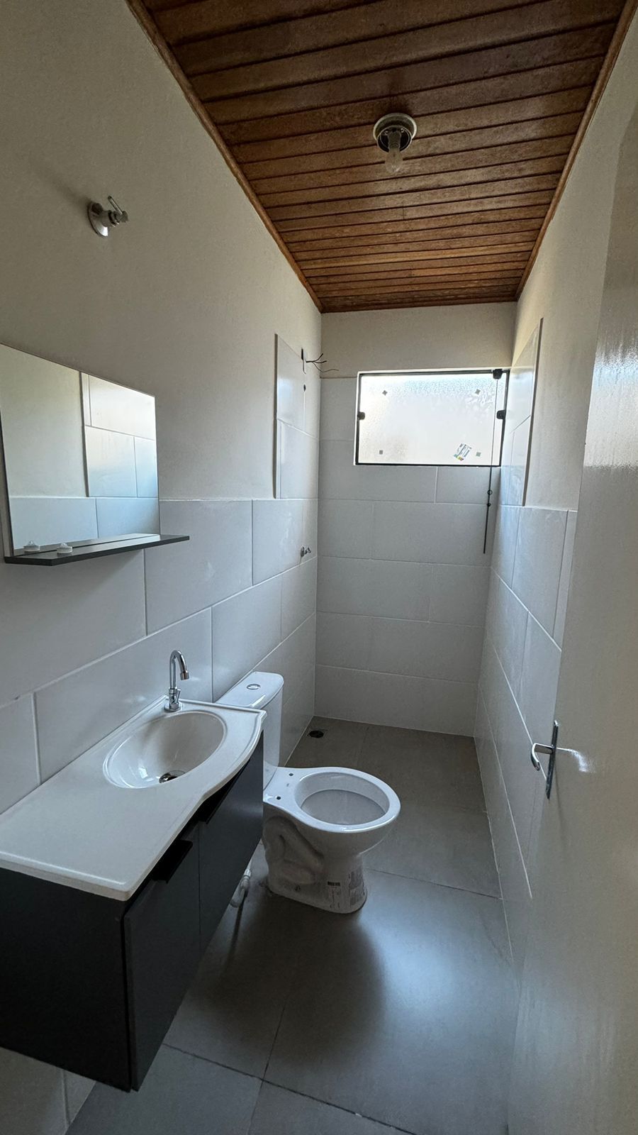 Casa à venda com 3 quartos, 180m² - Foto 1