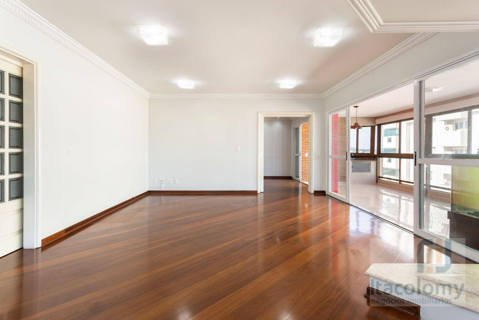 Apartamento para alugar com 3 quartos, 288m² - Foto 9