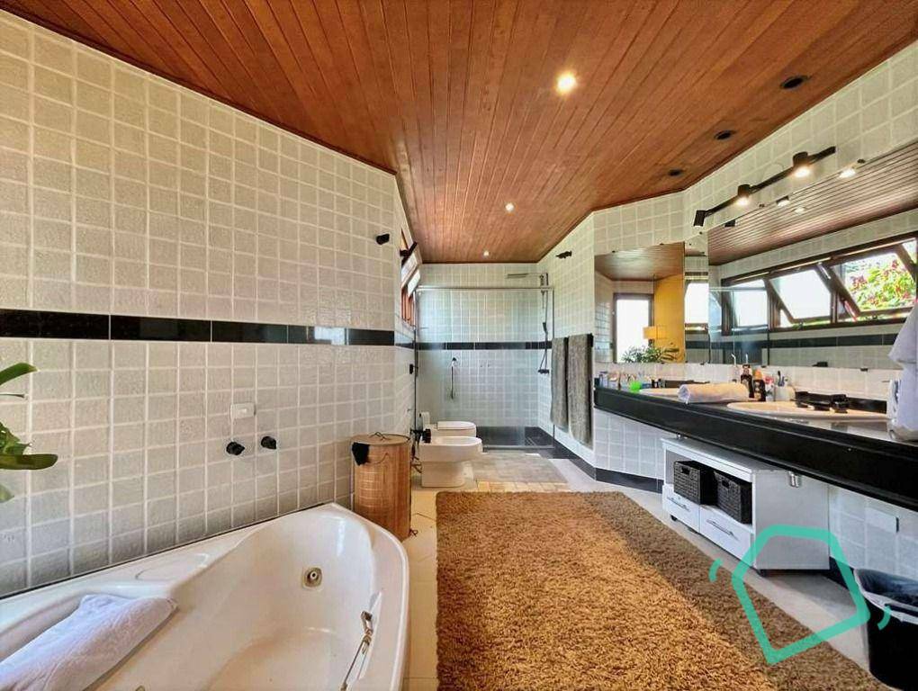 Casa de Condomínio à venda e aluguel com 5 quartos, 850m² - Foto 25