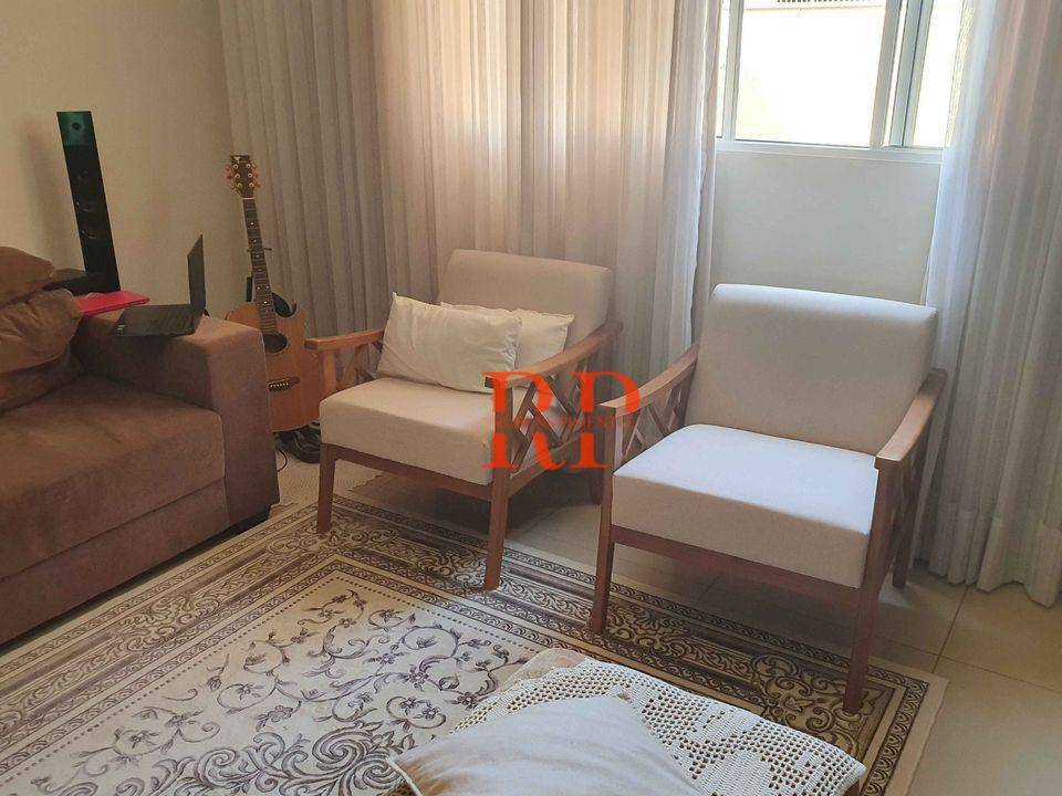 Casa à venda com 3 quartos, 177m² - Foto 8