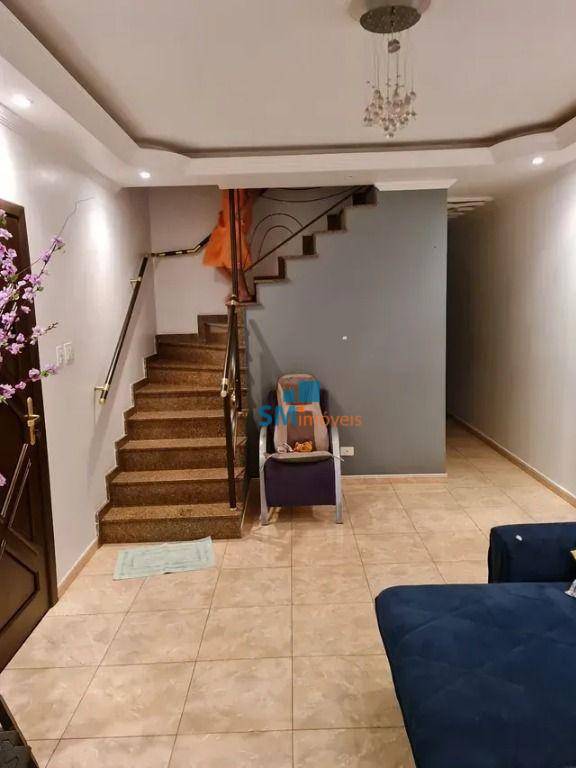 Sobrado à venda com 4 quartos, 250m² - Foto 2