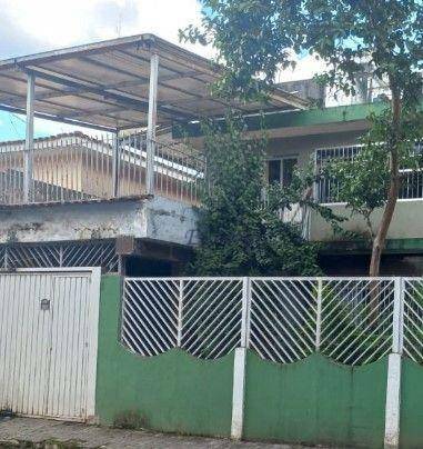 Sobrado à venda com 3 quartos, 300m² - Foto 1