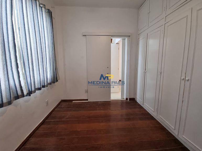 Casa à venda com 4 quartos, 275m² - Foto 12