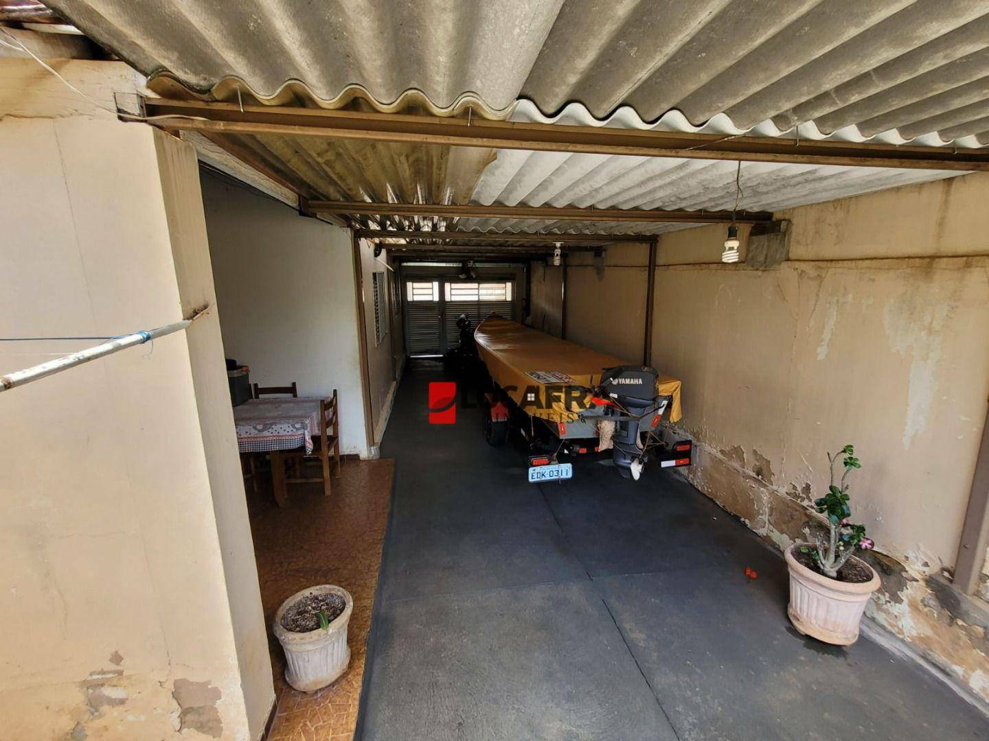 Casa à venda com 5 quartos, 159m² - Foto 2