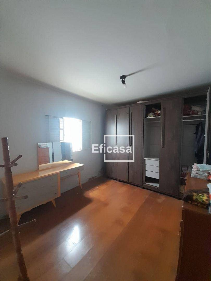 Casa à venda com 3 quartos, 180m² - Foto 5