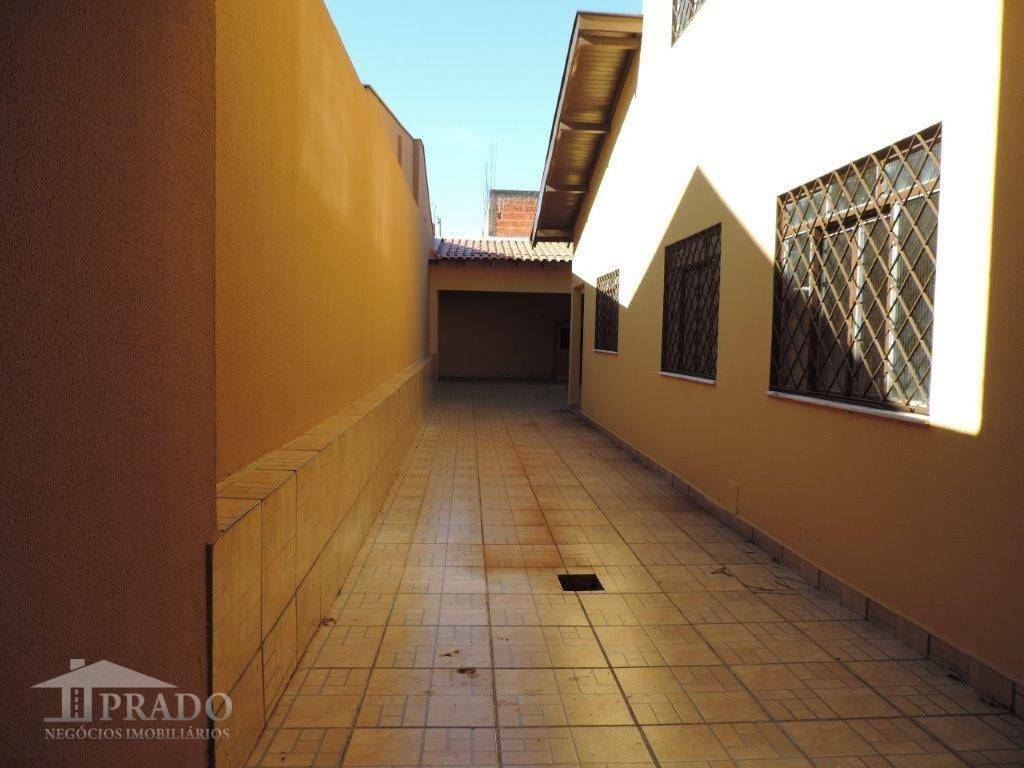 Sobrado à venda com 7 quartos, 285m² - Foto 8