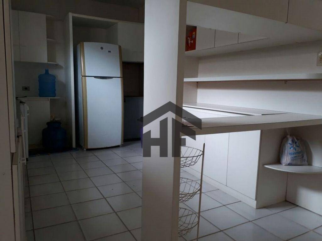 Casa à venda com 6 quartos, 560m² - Foto 16