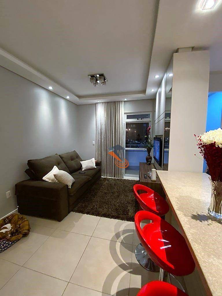 Apartamento à venda com 2 quartos, 75m² - Foto 7