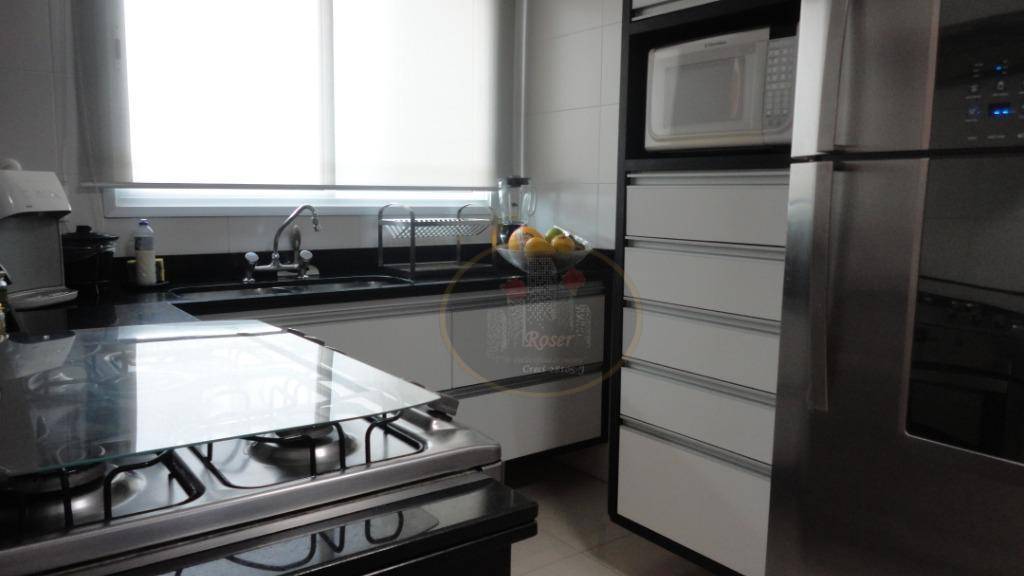 Apartamento à venda com 3 quartos, 178m² - Foto 27