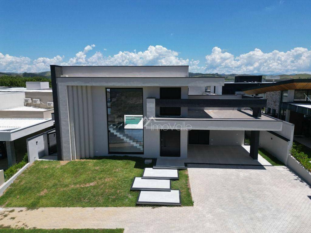 Casa de Condomínio à venda com 3 quartos, 363m² - Foto 1