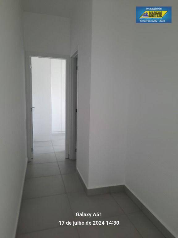 Apartamento para alugar com 3 quartos, 95m² - Foto 13