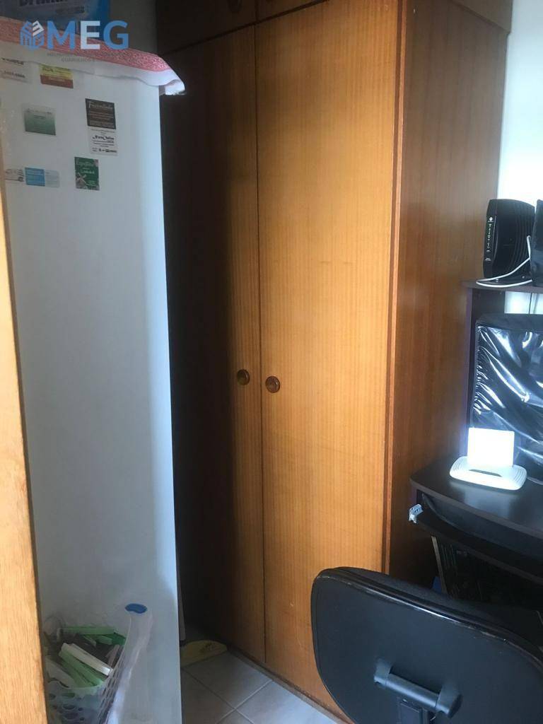 Apartamento à venda com 2 quartos, 66m² - Foto 27