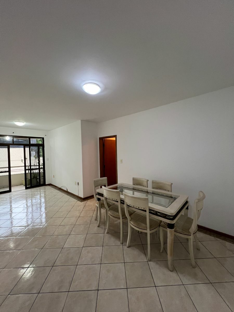 Apartamento à venda com 3 quartos, 96m² - Foto 4