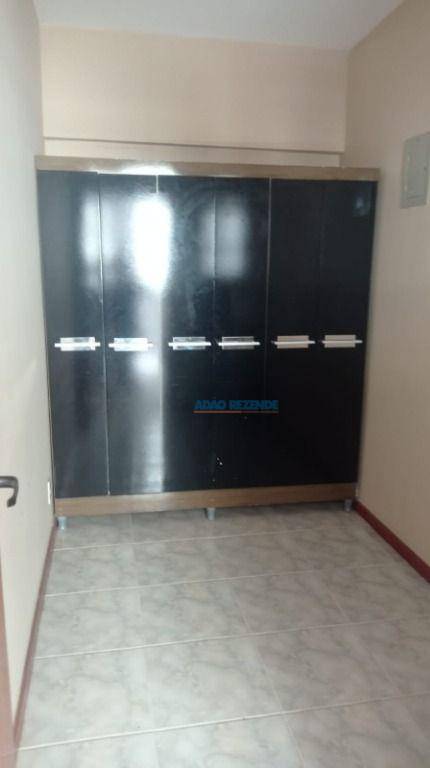 Apartamento à venda com 2 quartos, 95m² - Foto 17