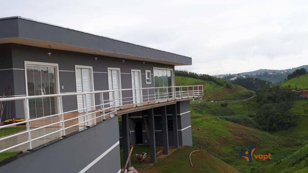 Casa de Condomínio à venda com 3 quartos, 240m² - Foto 3