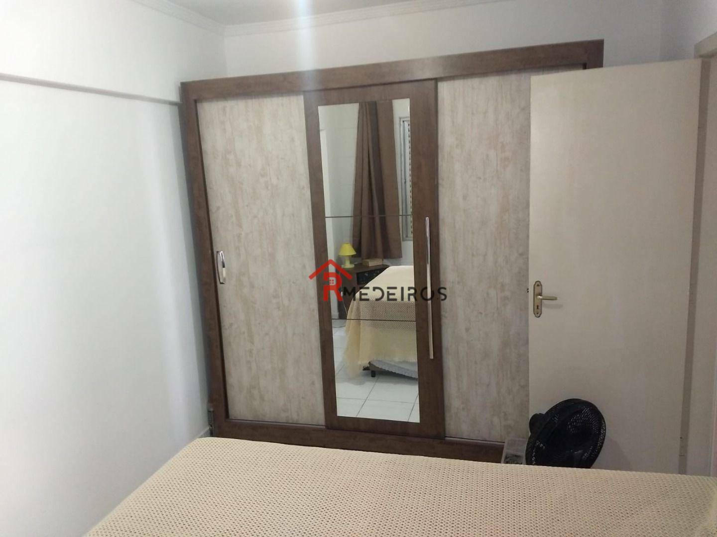 Apartamento à venda com 2 quartos, 70m² - Foto 19