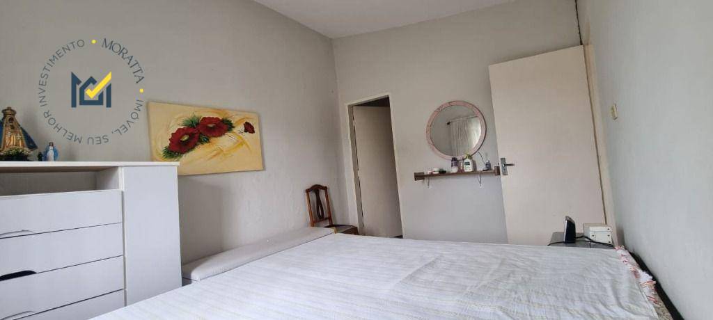 Casa à venda com 4 quartos, 200m² - Foto 9