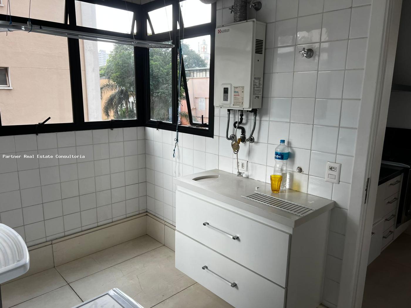 Apartamento à venda com 2 quartos, 140m² - Foto 4