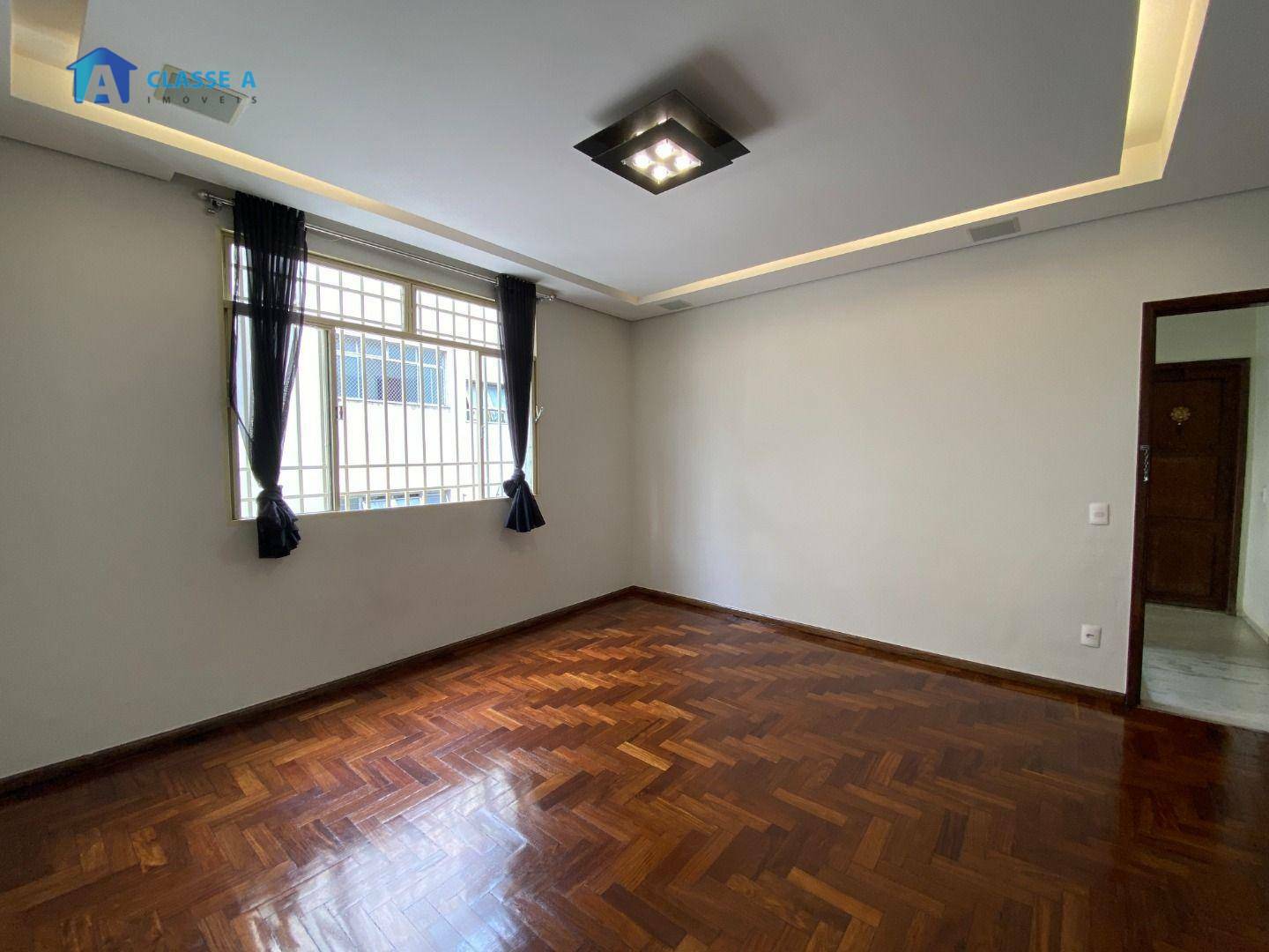 Apartamento à venda com 4 quartos, 140m² - Foto 10