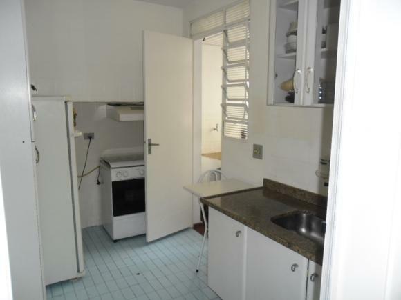 Apartamento à venda com 1 quarto, 50m² - Foto 4