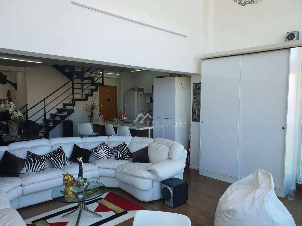 Apartamento à venda com 3 quartos, 133m² - Foto 2