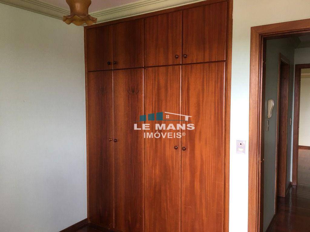 Apartamento à venda com 3 quartos, 127m² - Foto 11