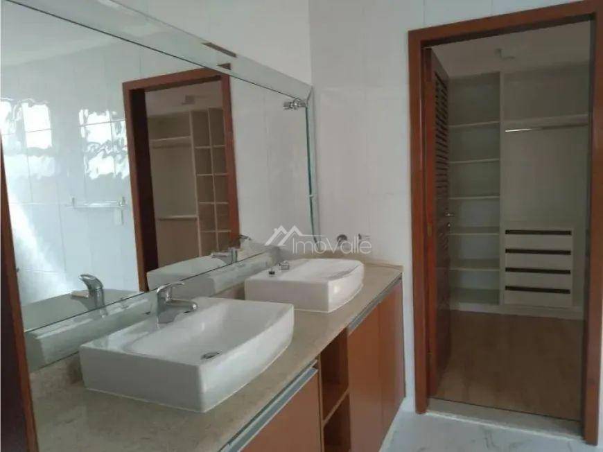 Casa de Condomínio para alugar com 4 quartos, 470m² - Foto 17