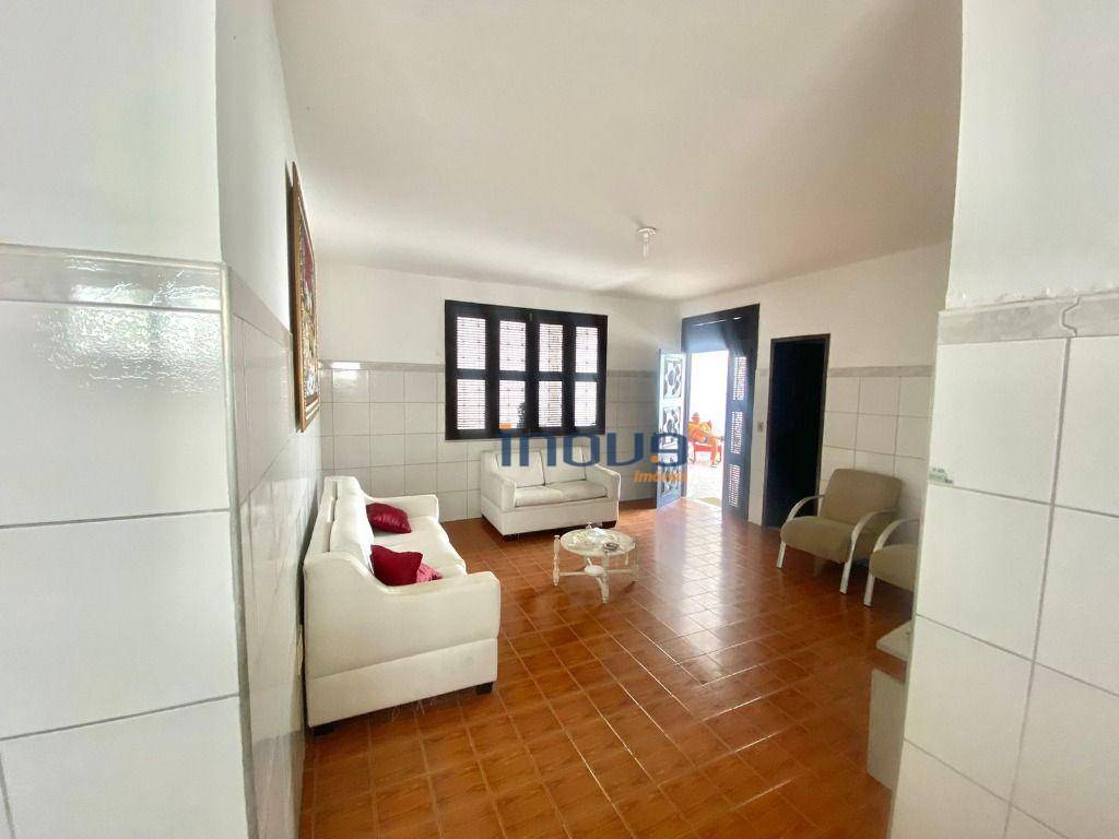 Casa à venda com 4 quartos, 257m² - Foto 13