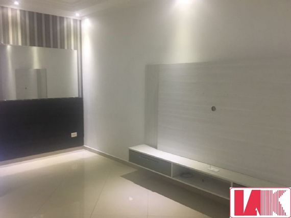 Apartamento à venda com 2 quartos, 49m² - Foto 2