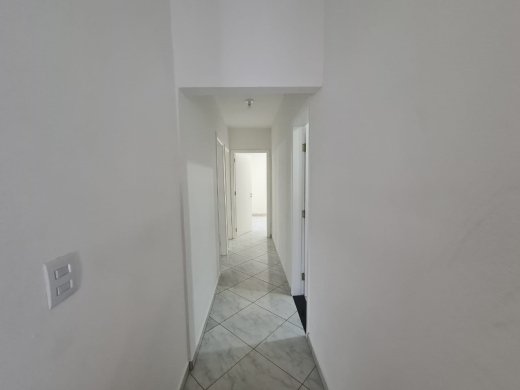 Casa à venda com 4 quartos, 210m² - Foto 11