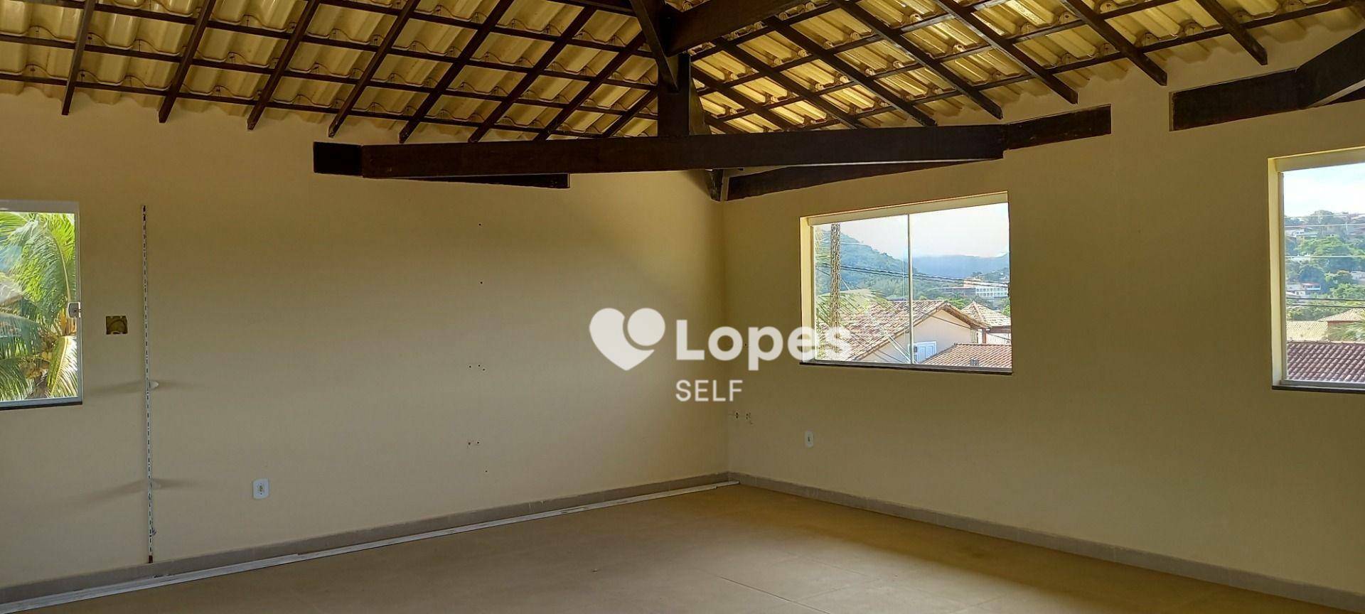 Casa à venda com 3 quartos, 230m² - Foto 4