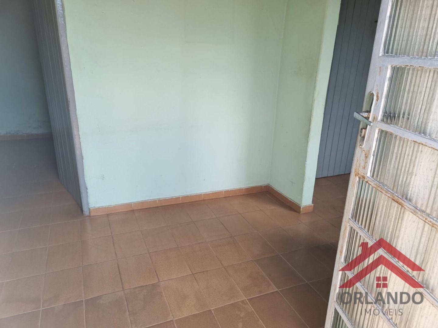 Casa à venda com 2 quartos, 150m² - Foto 1