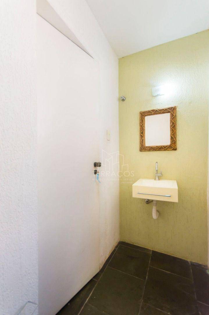 Casa à venda com 3 quartos, 300m² - Foto 9