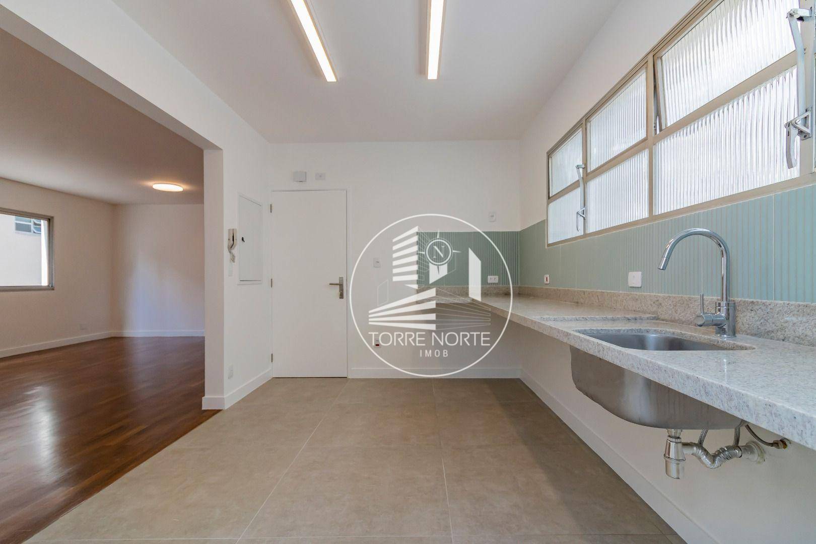 Apartamento à venda com 3 quartos, 102m² - Foto 2