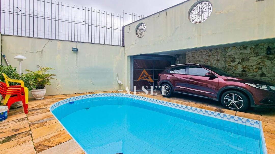 Sobrado à venda com 3 quartos, 220m² - Foto 2