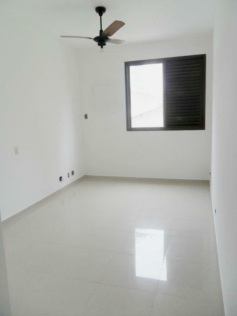 Apartamento à venda com 3 quartos, 145m² - Foto 9