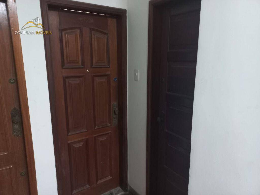 Apartamento à venda com 2 quartos, 70m² - Foto 6