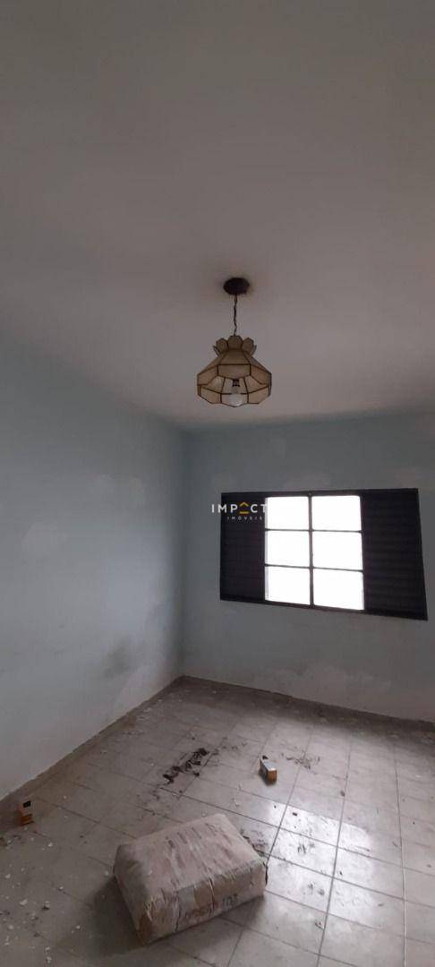 Sobrado à venda com 3 quartos, 356m² - Foto 2