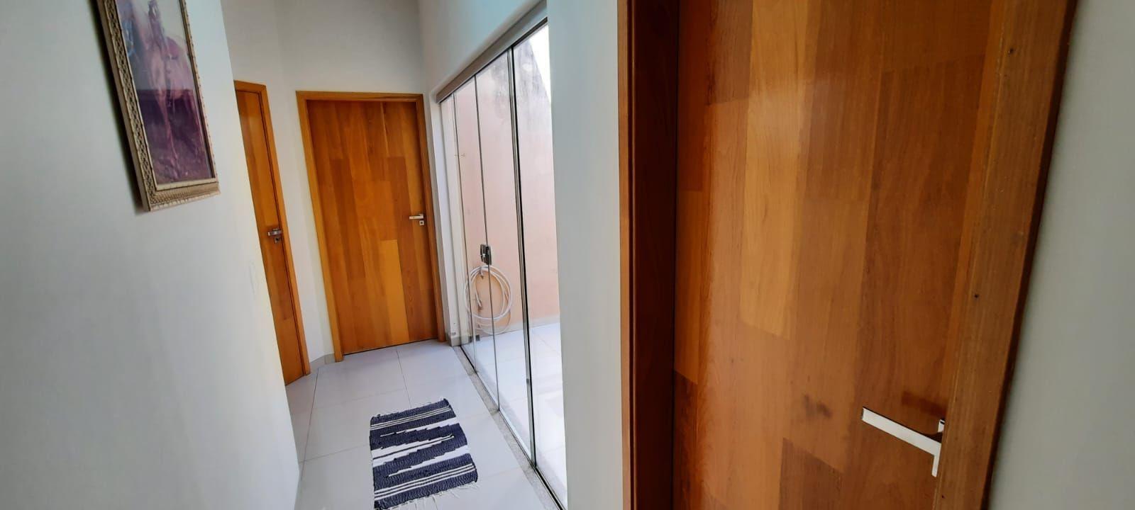 Casa à venda com 2 quartos, 180m² - Foto 25