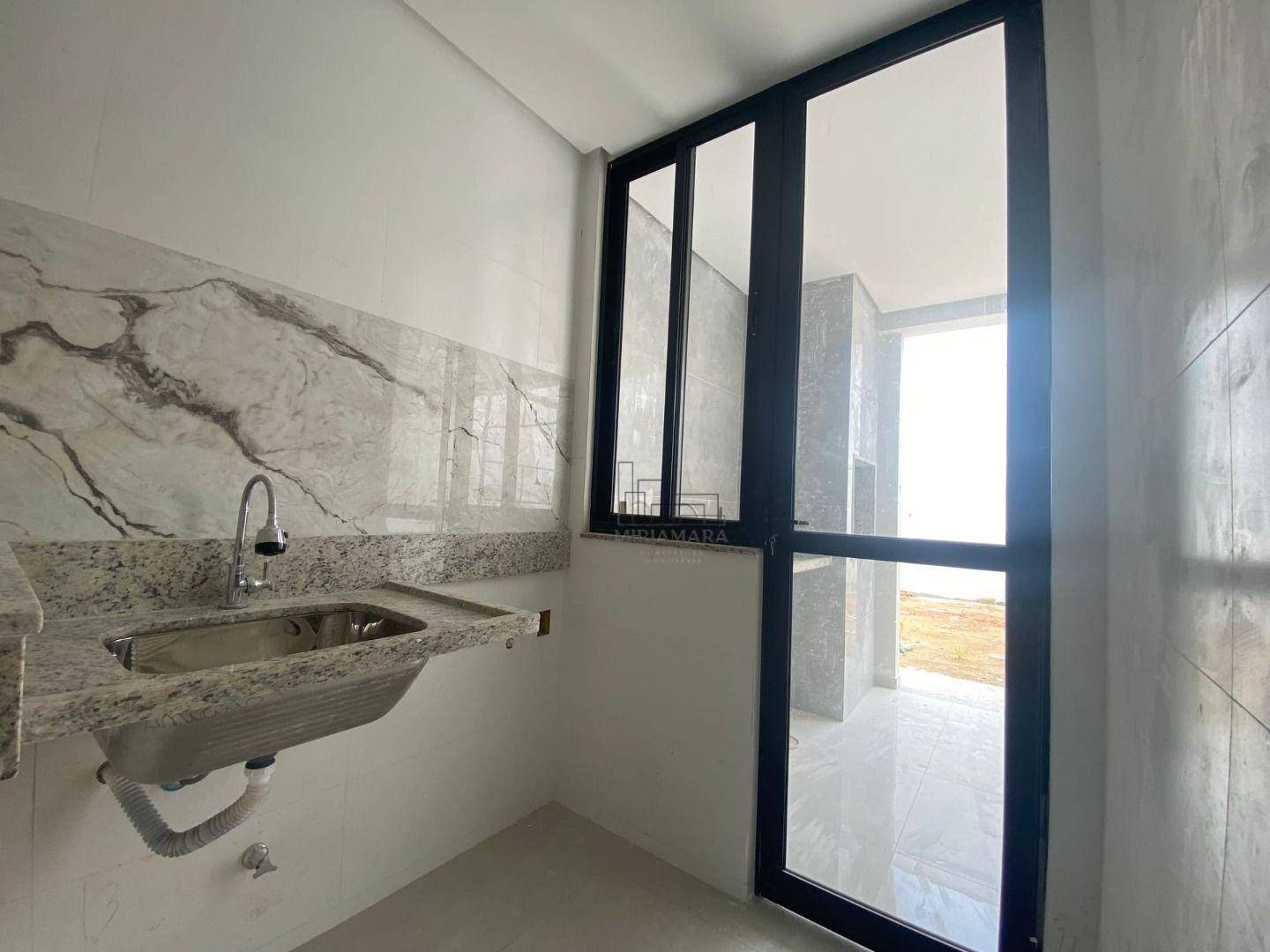 Casa à venda com 3 quartos, 175m² - Foto 15