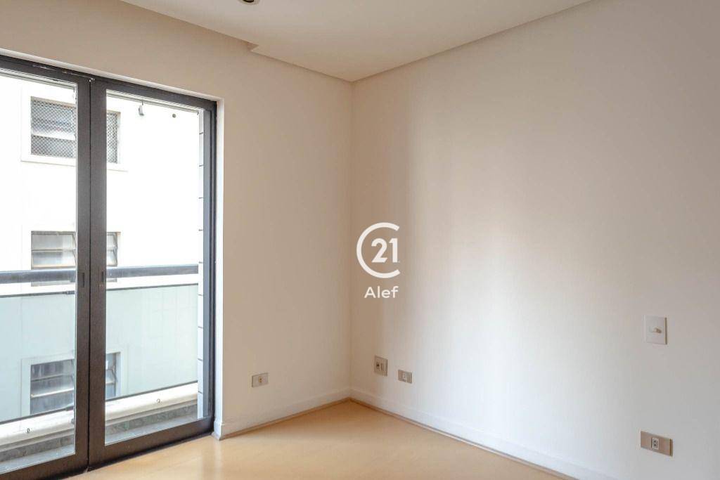 Apartamento para alugar com 4 quartos, 245m² - Foto 42