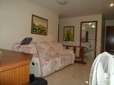 Apartamento para alugar com 3 quartos, 132m² - Foto 2