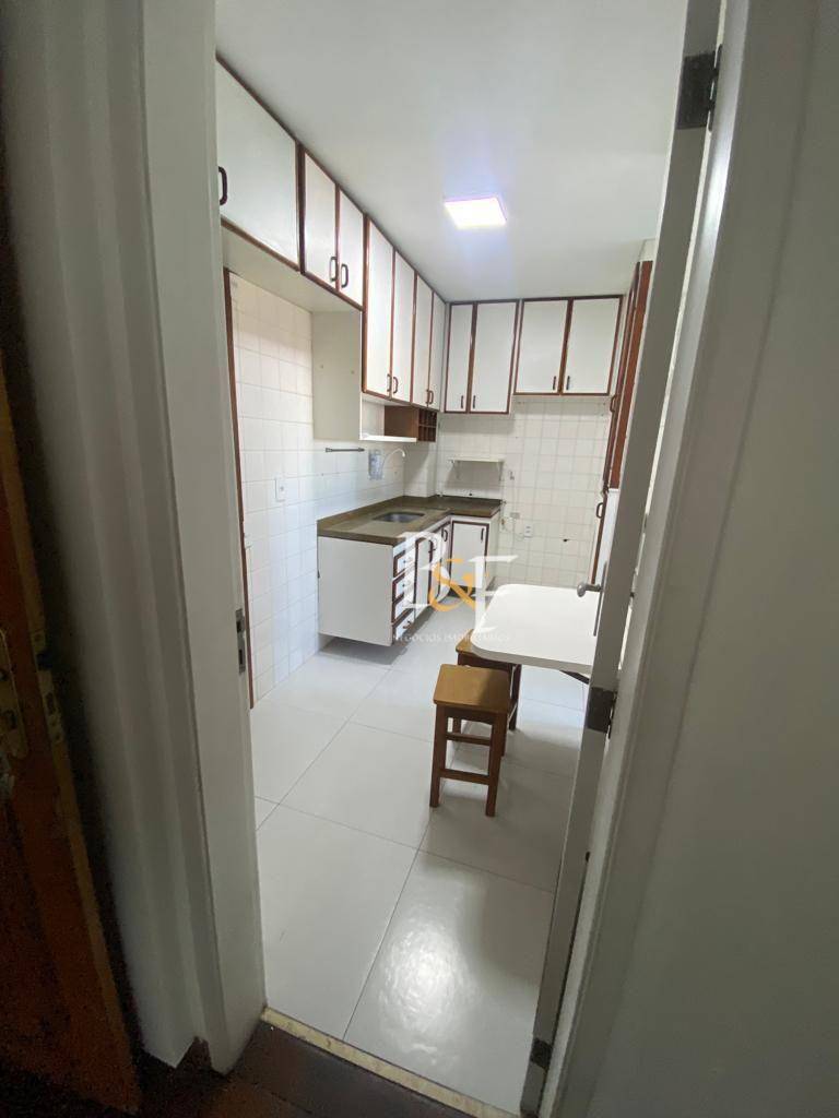 Apartamento para alugar com 2 quartos, 80m² - Foto 4