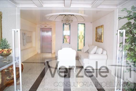 Apartamento à venda com 3 quartos, 151m² - Foto 4