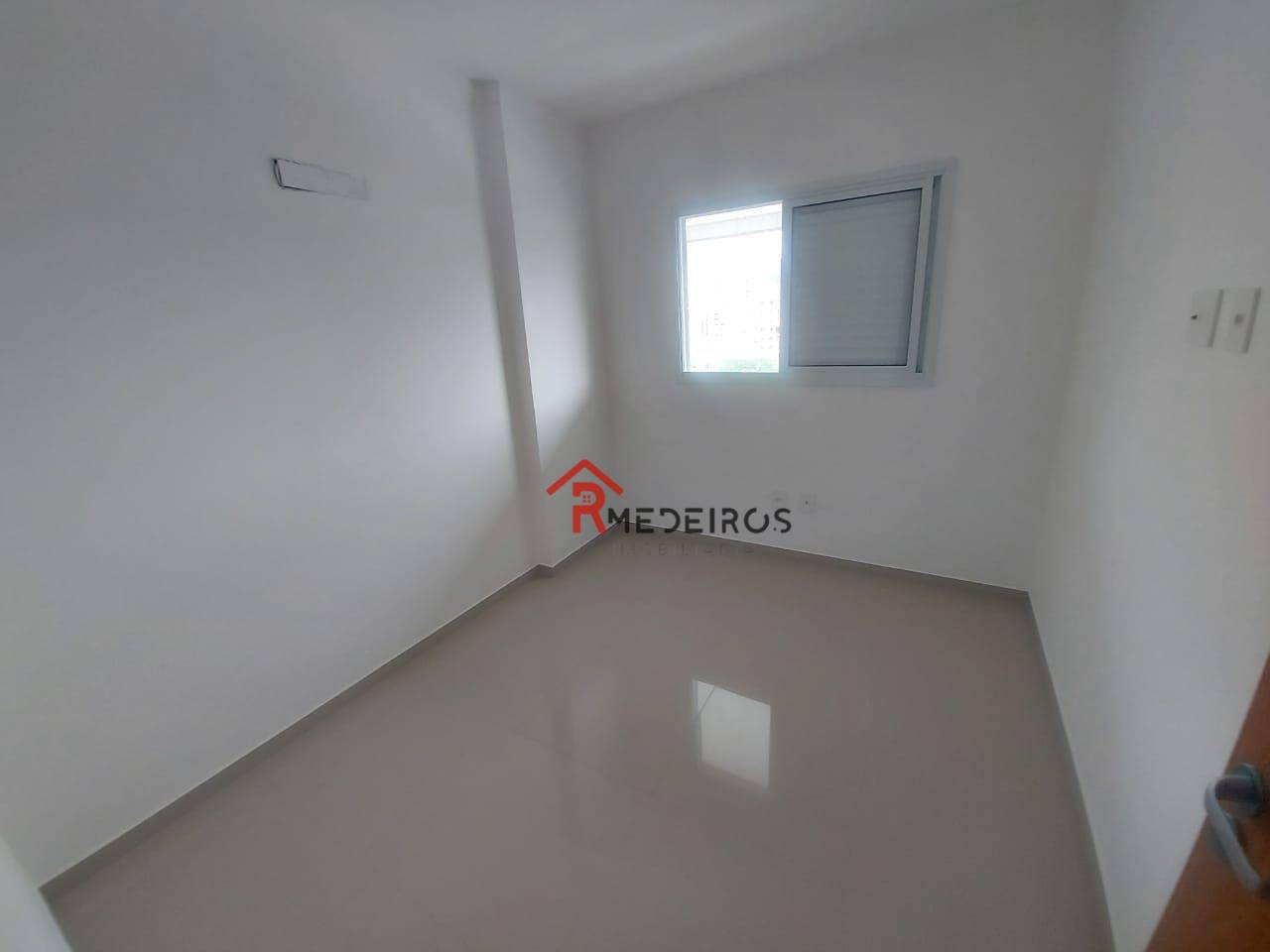 Apartamento à venda com 2 quartos, 68m² - Foto 13